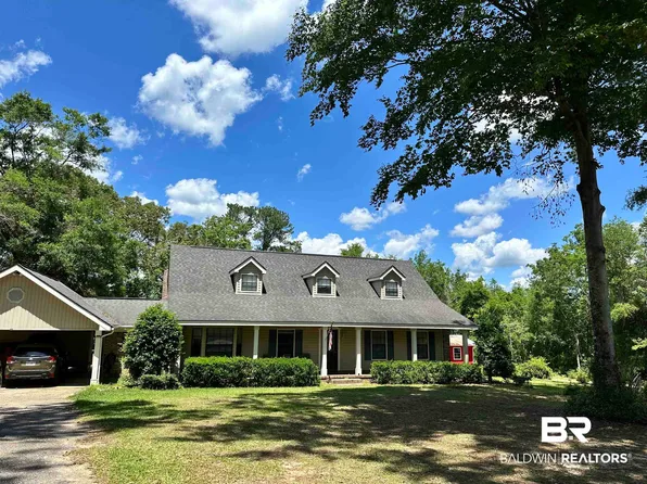 65 Plum St, Brewton, AL 36426