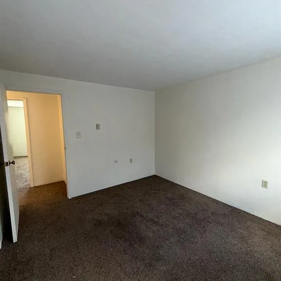 336 Grove St — Photo 7