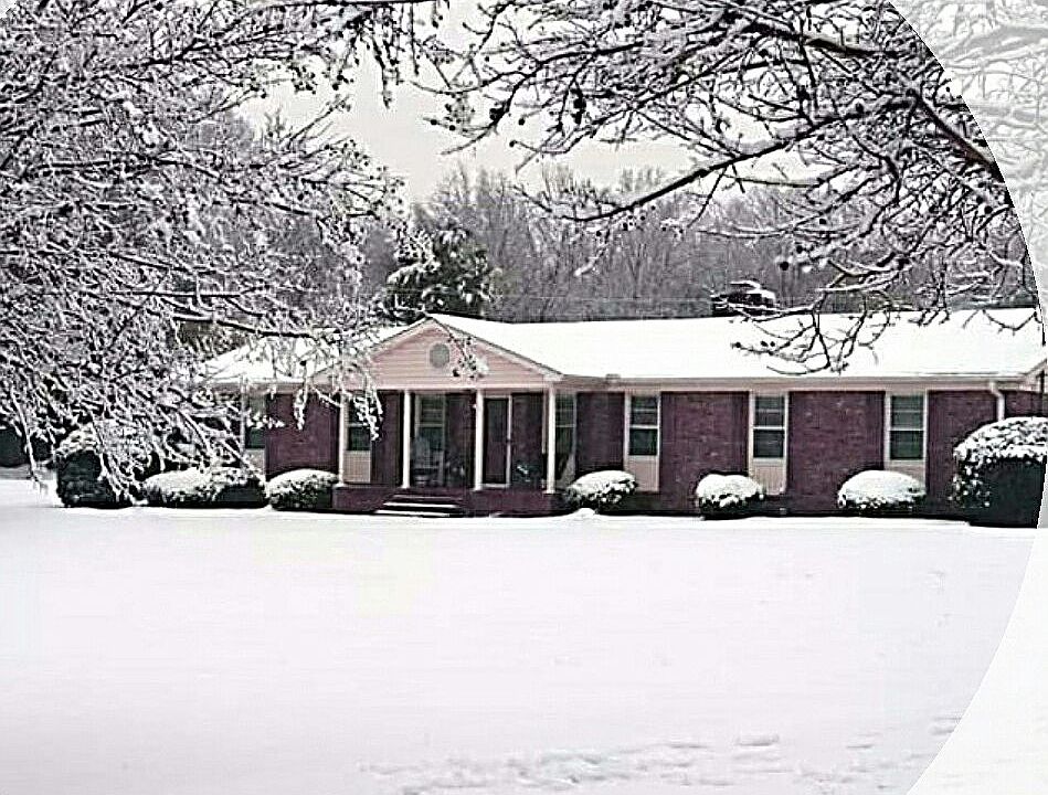 2nd image of 455 Milford Church Rd