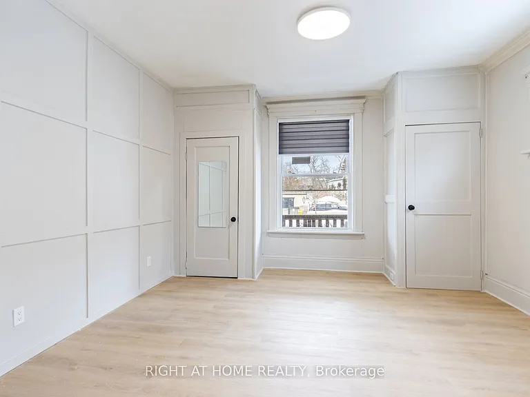 443 Ontario St #MAIN FLOOR — Photo 17