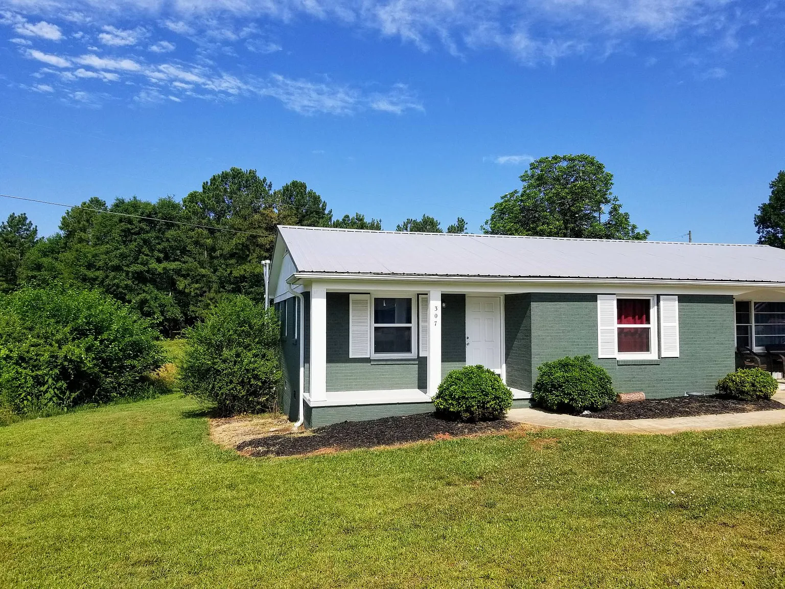 307 Keowee Trail, Seneca — Photo 2