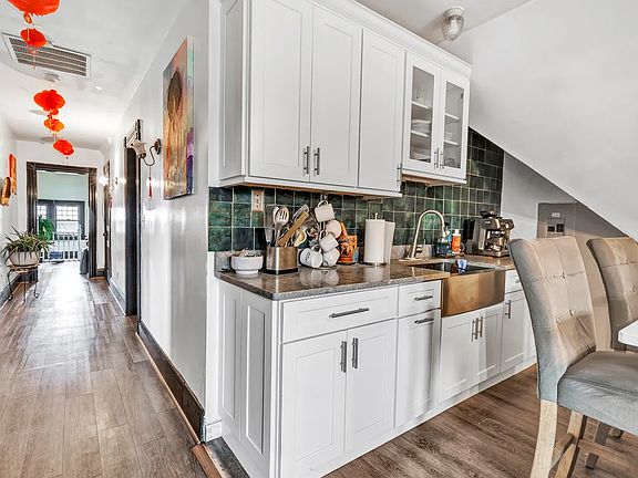 5th image of 276 West Ave #3