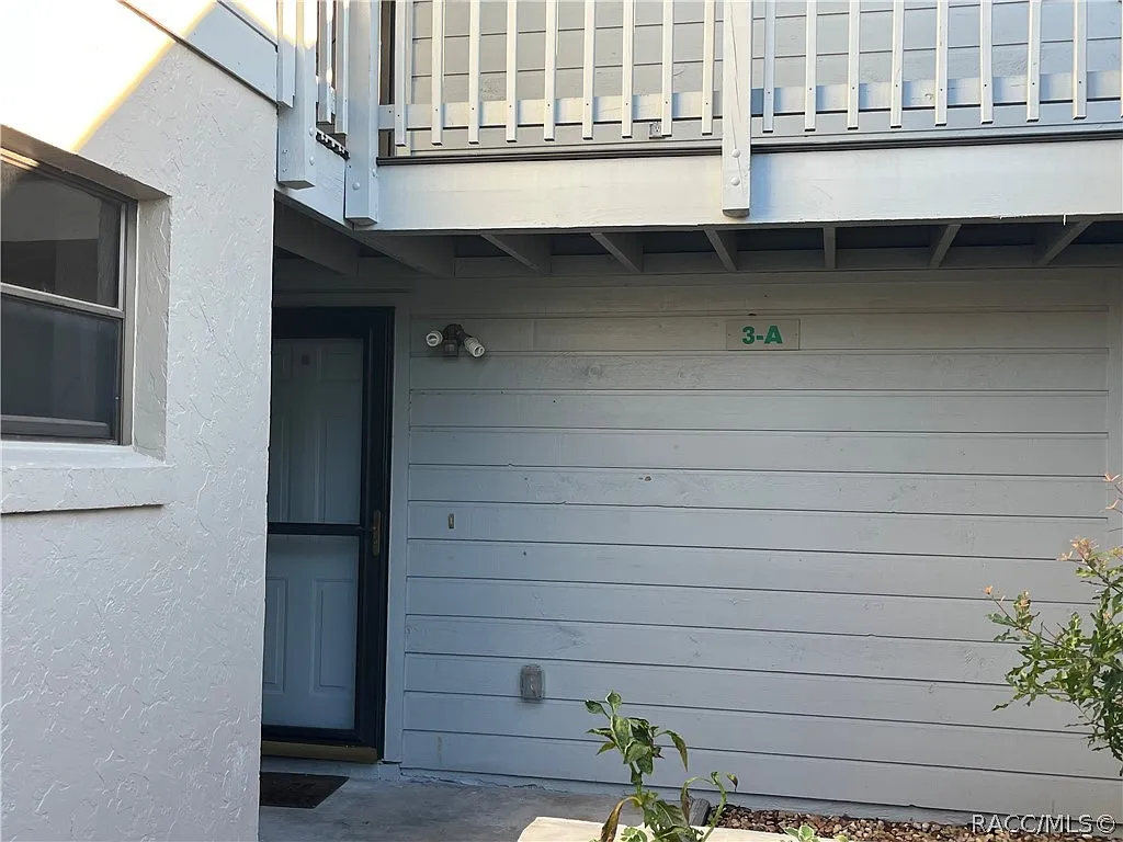 2 bed, 990 sqft, $1,375 — Photo 1