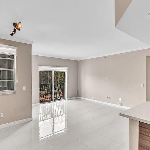 1st image of 3145 NE 184th St #3405