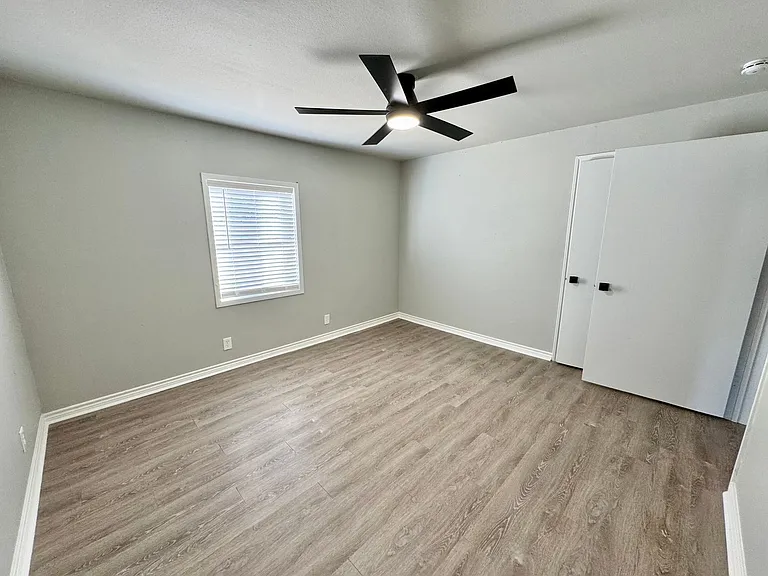 705 Sunrise Ave — Photo 51