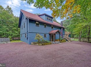 61 Pineknoll Dr, Lake Harmony, PA 18624
