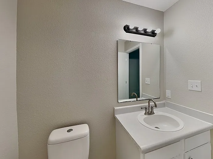 4440 Riverbrook Ln — Photo 10