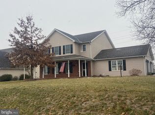 1377 Hunters Chase, Chambersburg, PA 17202