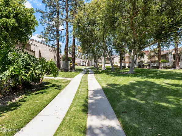15242 Campus Park Dr APT E, Moorpark, CA 93021