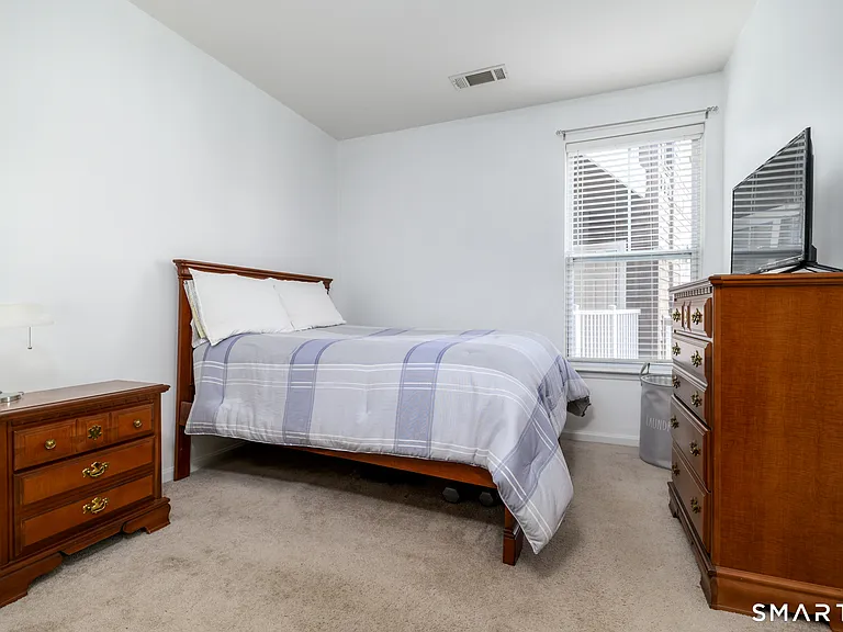 850 E Main St #412 — Photo 12