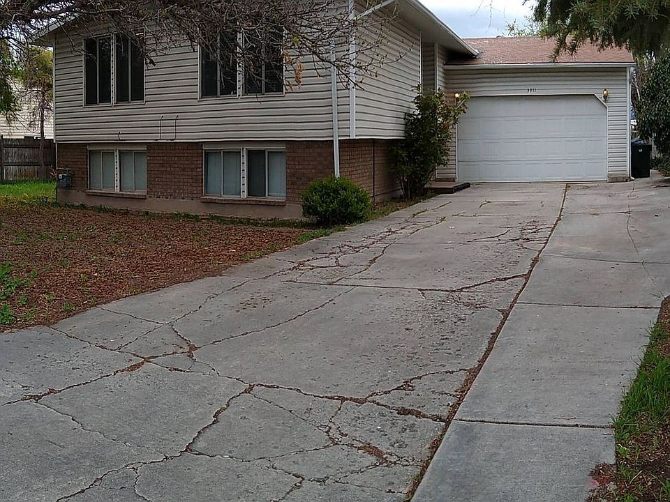 1st image of 3911 S Lorna Dr