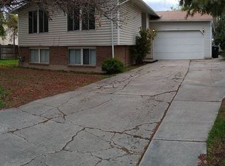 3911 S Lorna Dr, West Valley, UT 84120