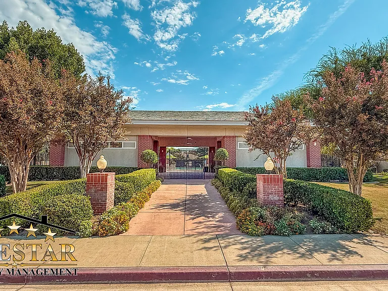 1520 Silk Tree Ct — Photo 5