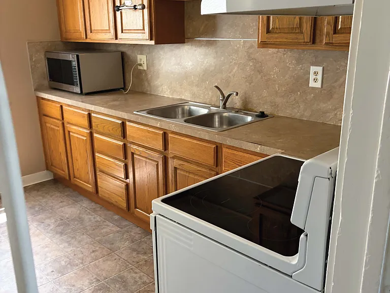 525 Pioneer Rd #2 — Photo 4