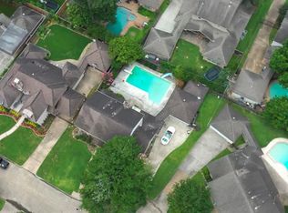 13610 Apple Tree Rd, Houston, TX 77079