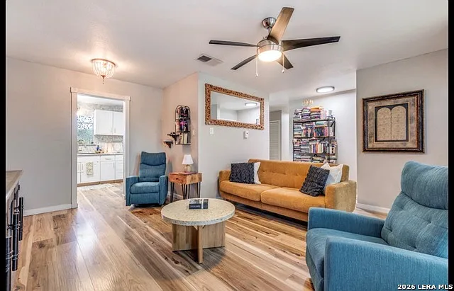 4 bed, 2.0 bath, 1440 sqft, $1,500 — Photo 2