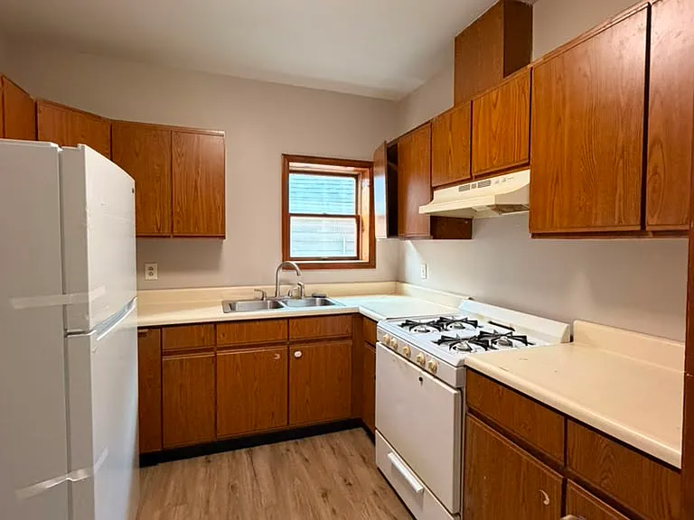 373 3rd St #2 — Photo 3