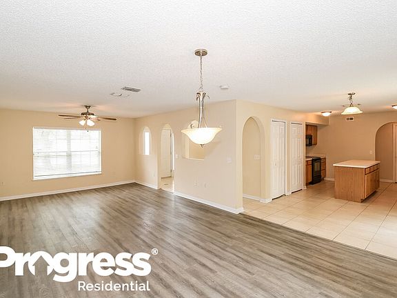 5th image of 9520 N Watershed Dr