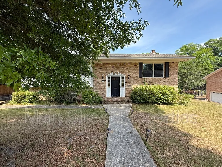 3660 Molaree Dr — Photo 2