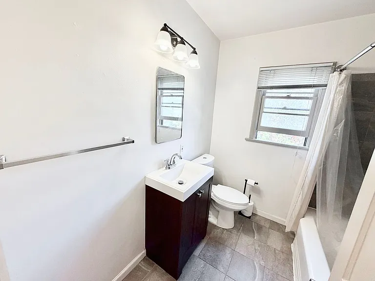 6100 Glen Alder St — Photo 10