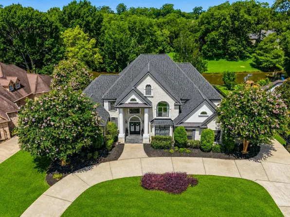 4903 Westerdale Dr, Weston Lakes, TX 77441