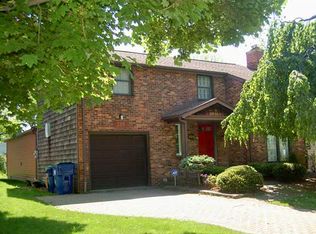 296 Roycroft Blvd, Amherst, NY 14226