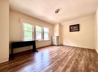 9238 222nd St, Queens Village, NY 11428
