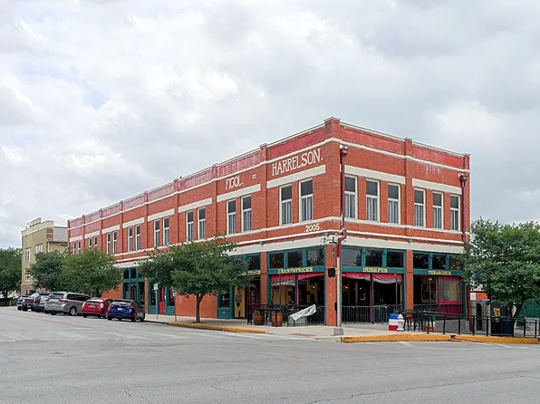 202 E San Antonio St, San Marcos, TX