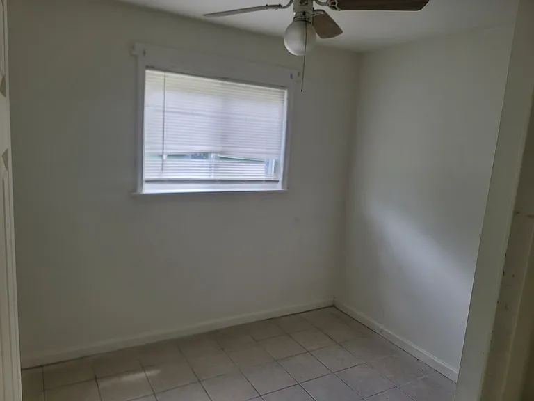 1413 Plaza Pl — Photo 15