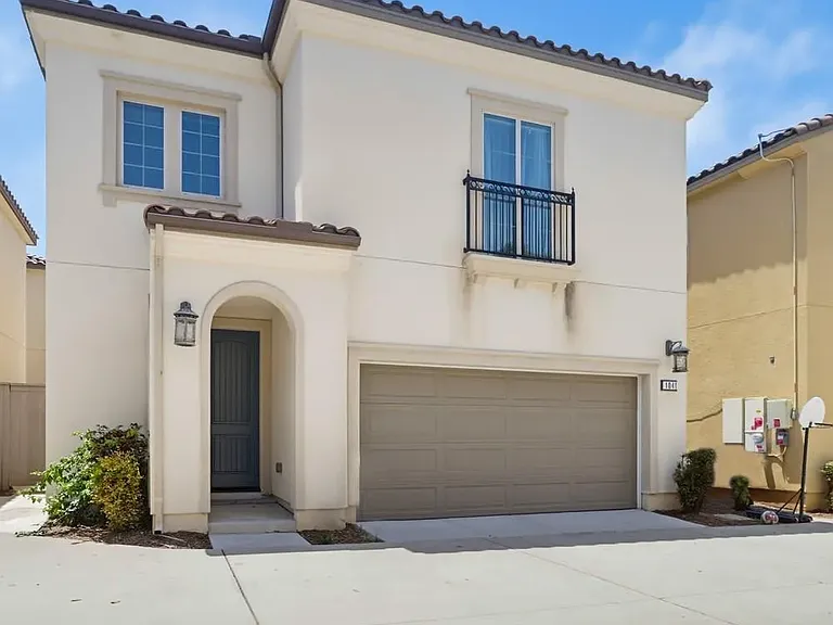 1041 Sea Glass Way — Photo 2