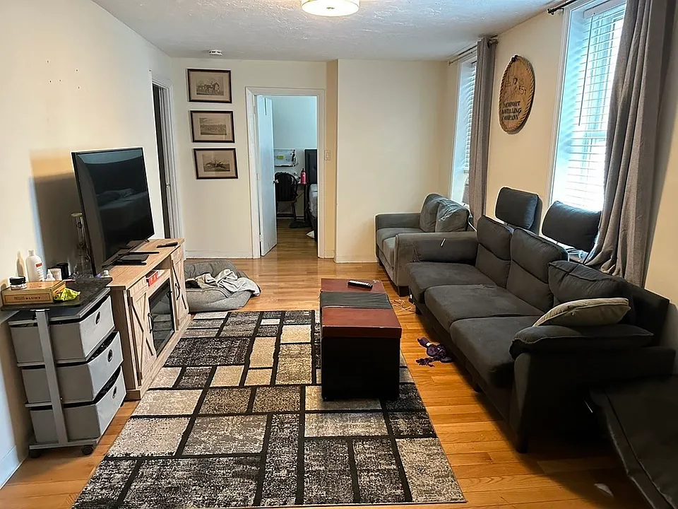 167 K St #1
