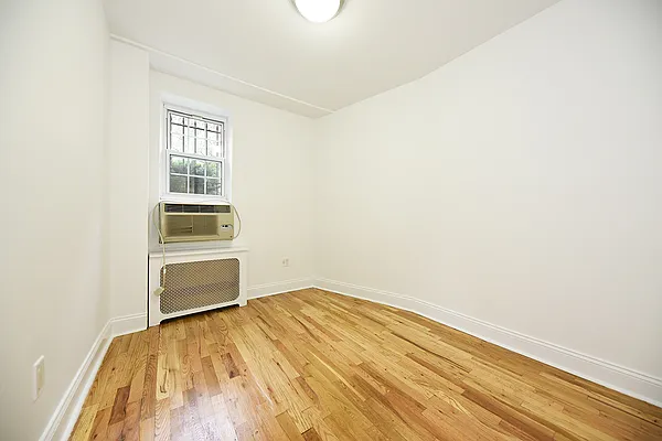 Rented by Buchbinder & Warren | media 34