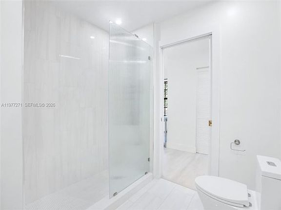 3rd image of 7829 La Mirada Dr