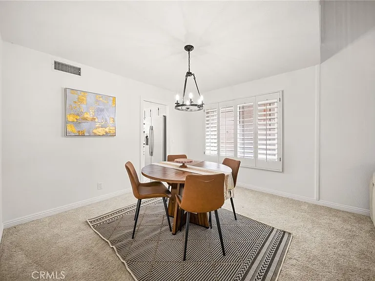 731 Langer Dr — Photo 10