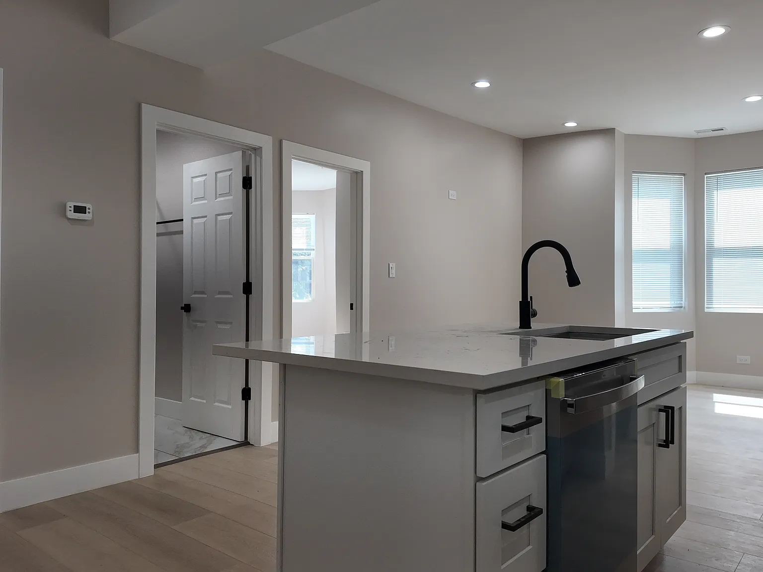 3 bed, 2.0 bath, $3,600 — Photo 2