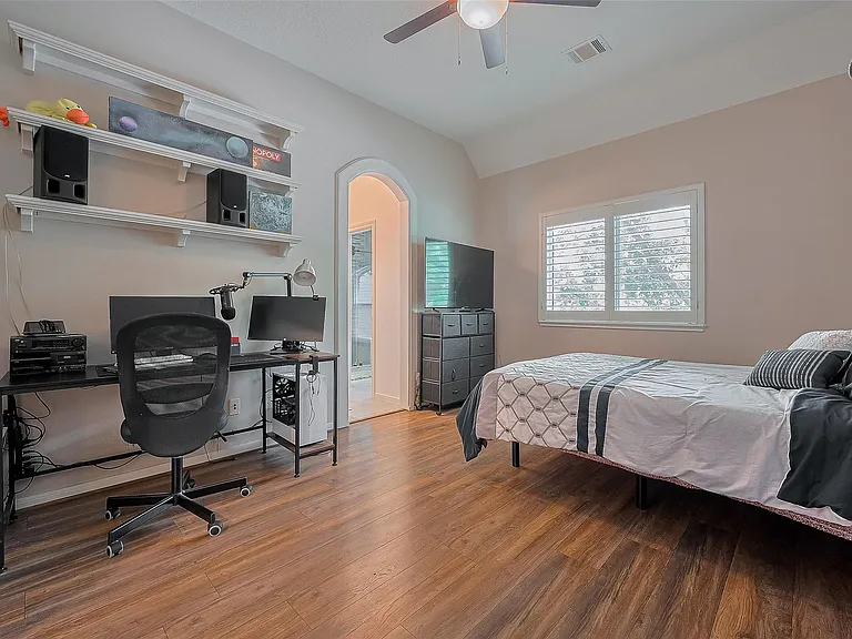 11826 Legend Manor Dr — Photo 26