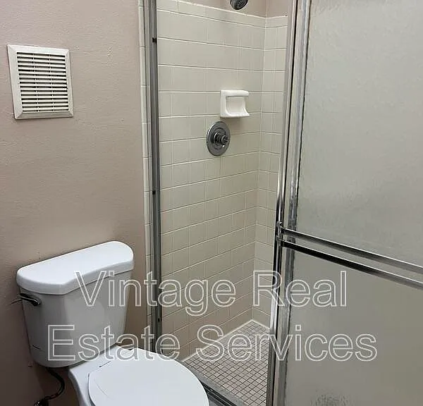 7708 Gulf Ct — Photo 17
