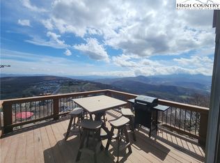 100 Beechtop Rd, Banner Elk, NC 28604