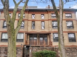 2141 N Lakewood Ave APT 1SF, Chicago, IL 60614