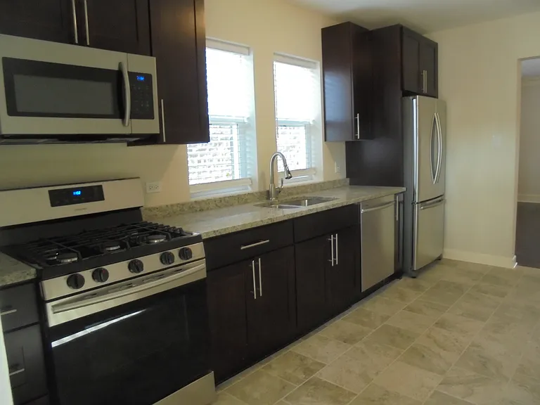 5315 W Schubert Ave #2 — Photo 12