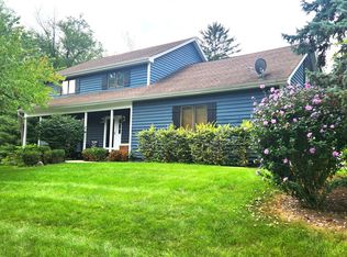 143 McCullom St, Crystal Lake, IL 60014