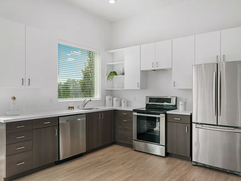 927 U St #301 — Photo 8