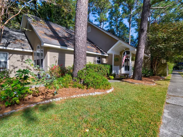 1956 Walkers Ferry Pl, Johns Island, SC 29455