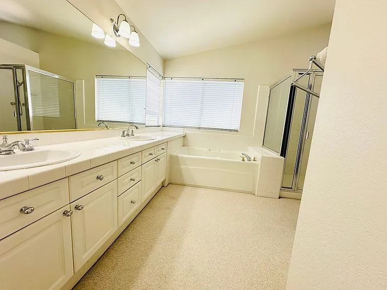 26253 King Edwards Dr — Photo 31