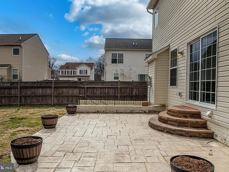 259 Olympic Dr — Photo 5