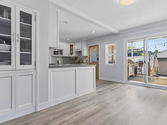 5th image of 45 Renfrew St