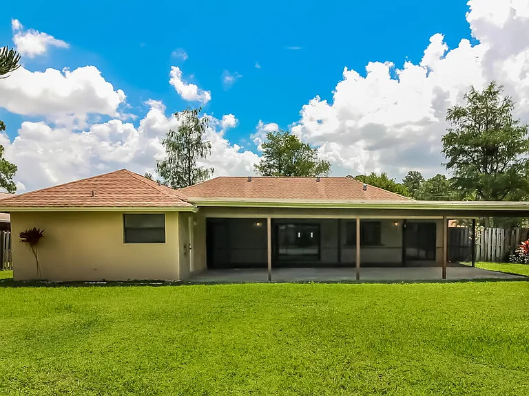 547 Indigo Ave — Photo 15