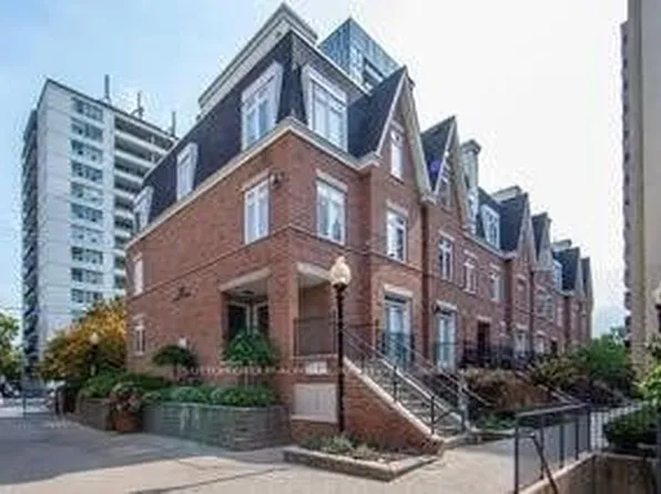 98 Redpath Ave #8, Toronto, ON M4S 2J7