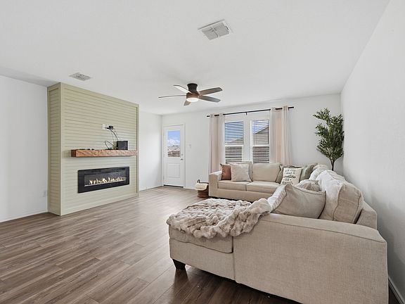2nd image of 5303 Braemar Way