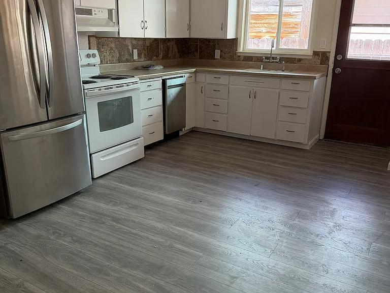 3731 Aspen Ave — Photo 7